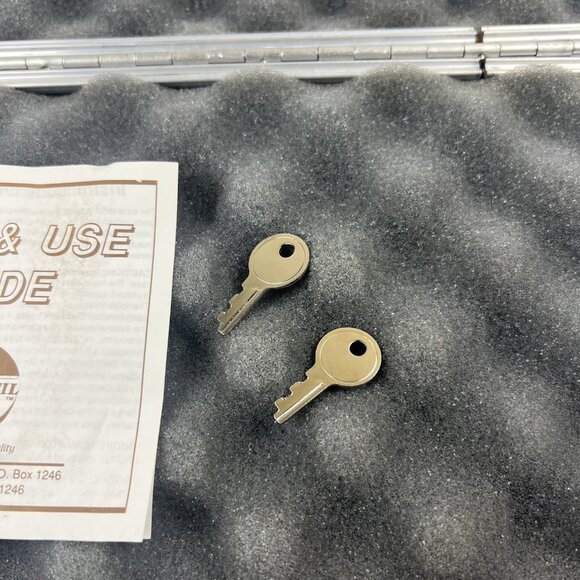 Doskocil Pistol Case Alligator Print Hard Shell VINTAGE 14"x9x4 with Keys - Picture 3 of 13